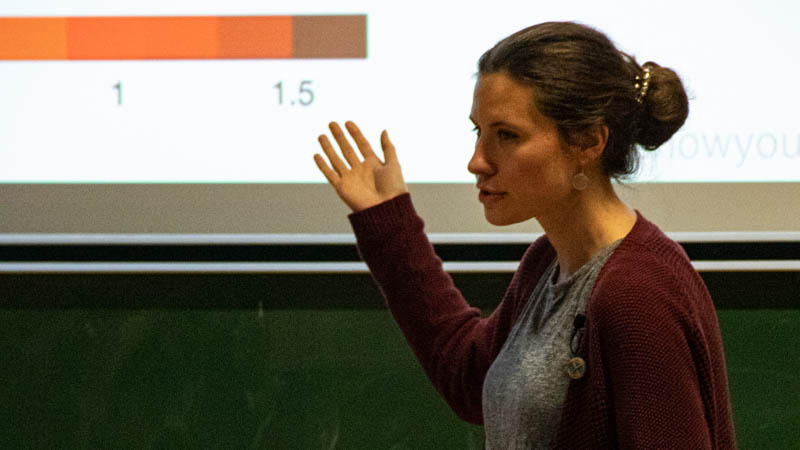 Jonna Schulz-Ehlbeck spricht über den Klimawandel und unseren dringenden Handlungsbedarf. Foto: Fabi